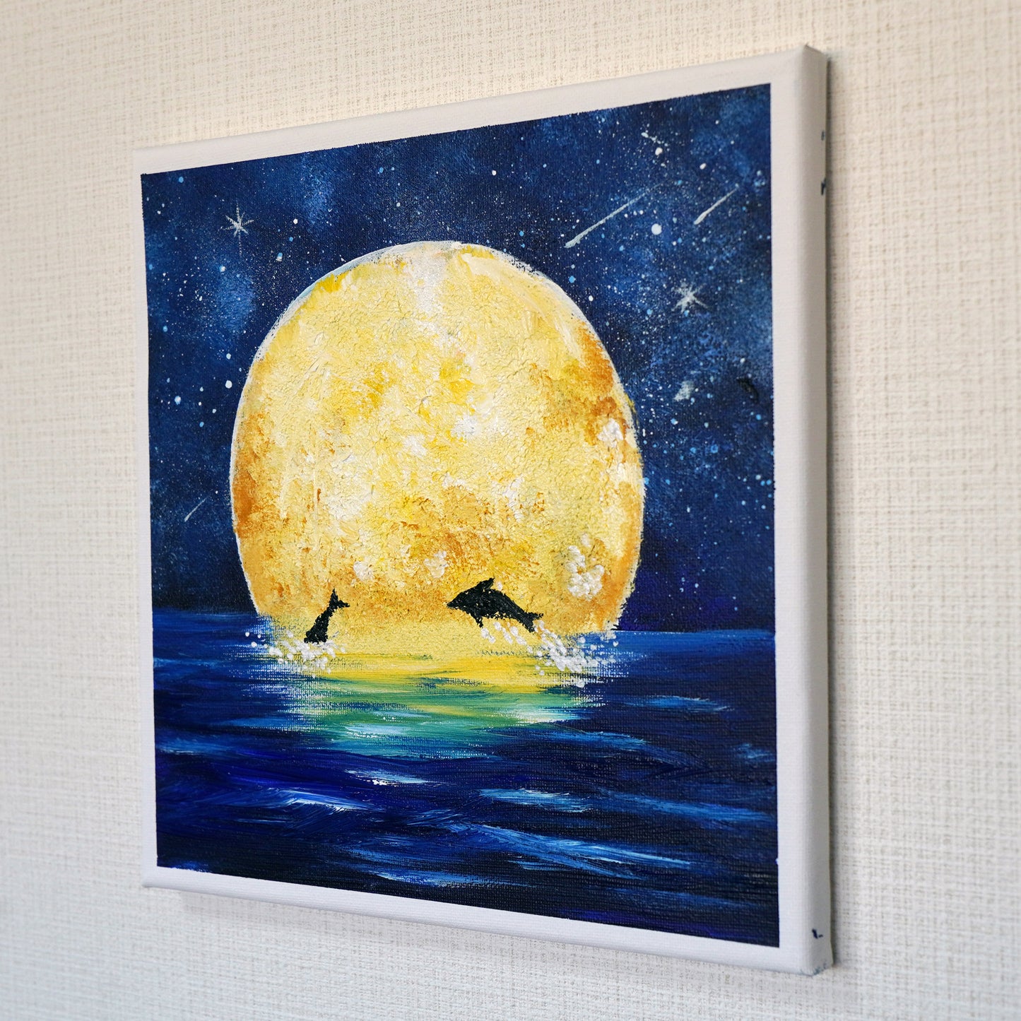 Full moon and dolphins - 10×10